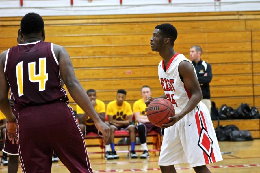 Olin McClendon ('16) has his eyes on net. 